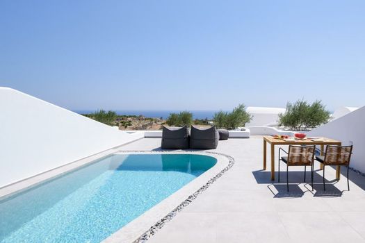Este Luxury Suites