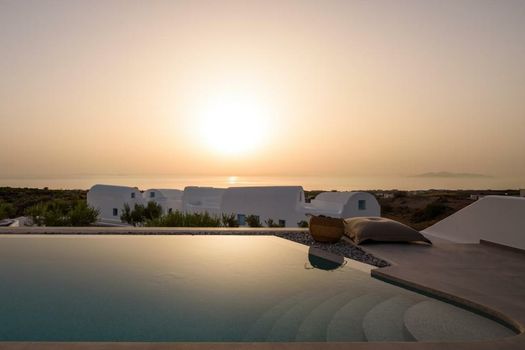 Este Luxury Suites