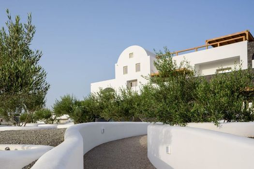 Este Luxury Suites