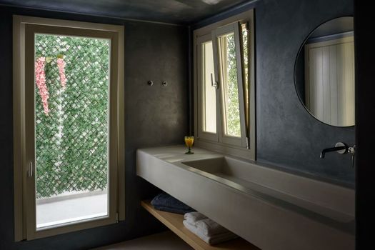 Este Luxury Suites