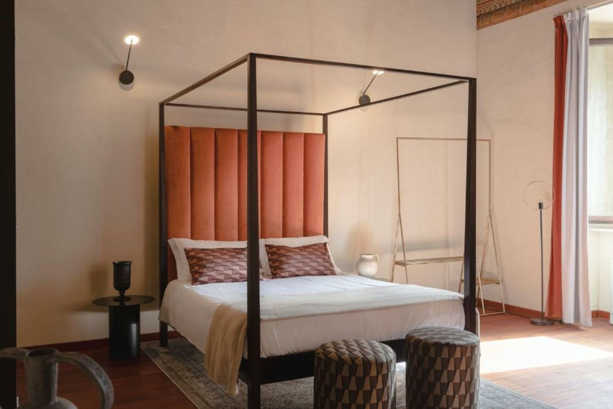 Pantheon Royal Boutique