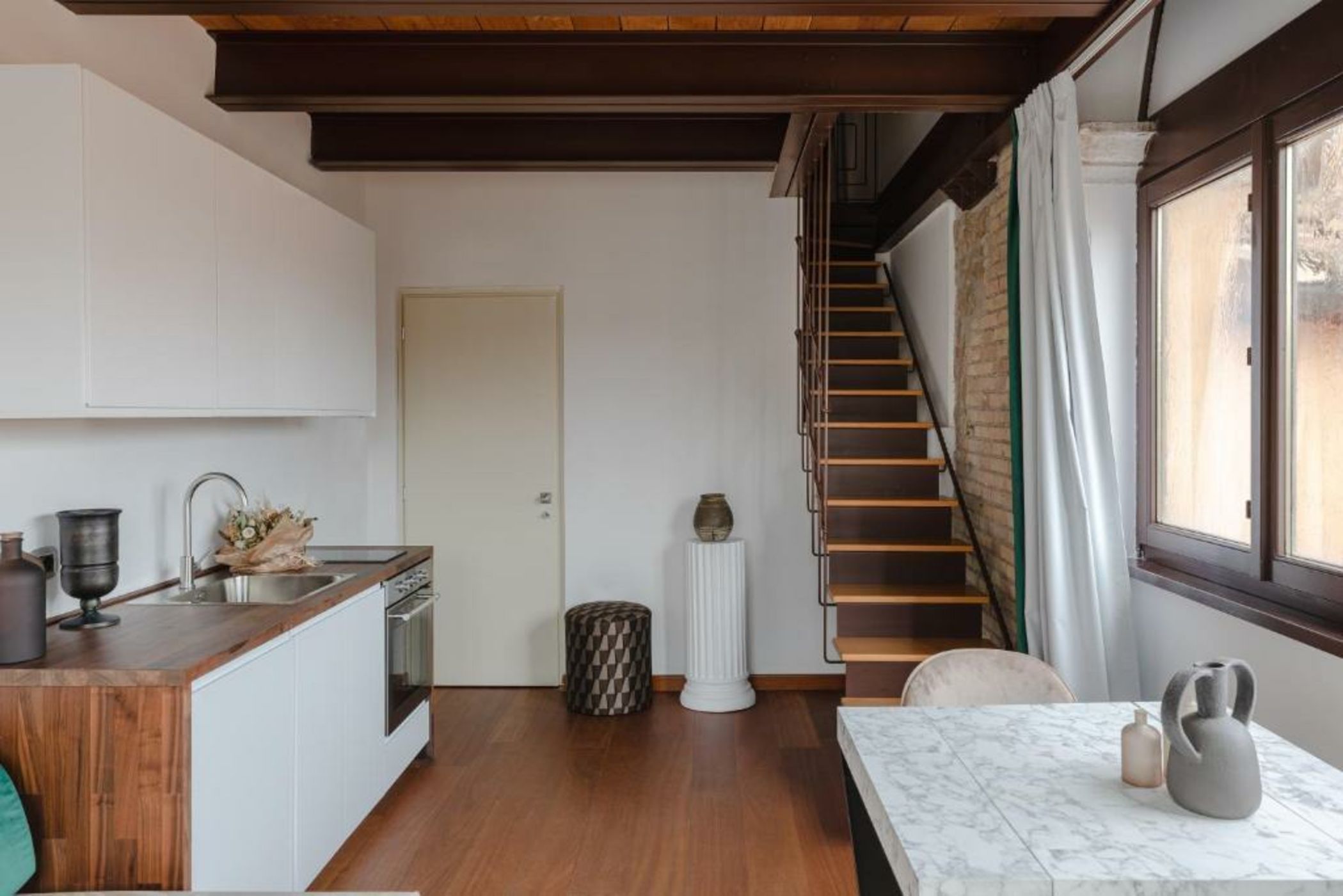 Pantheon Royal Boutique