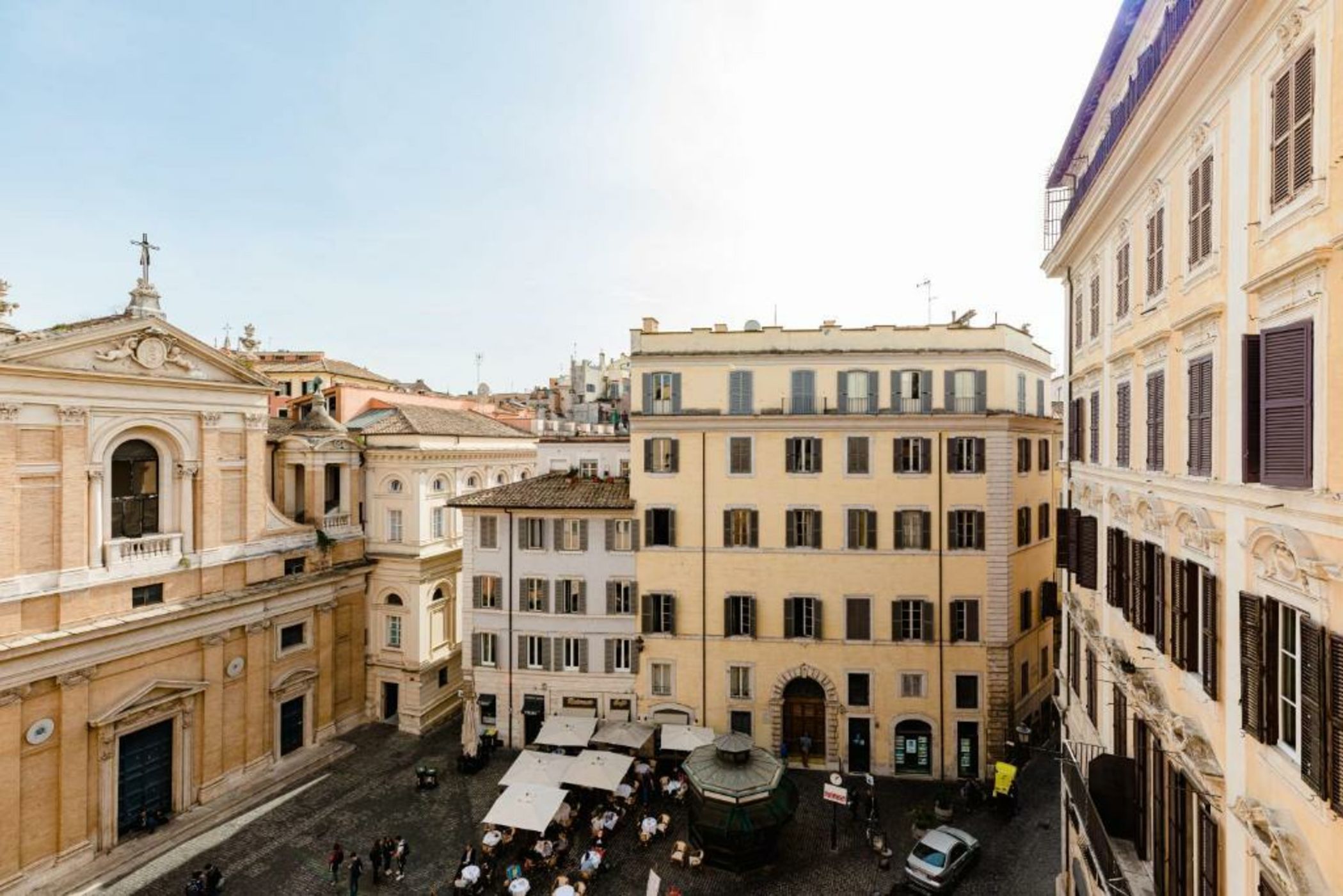 Pantheon Royal Boutique