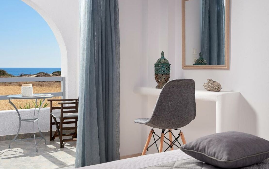 Muses Rooms Milos