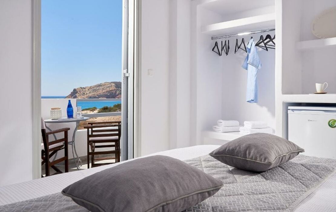 Muses Rooms Milos
