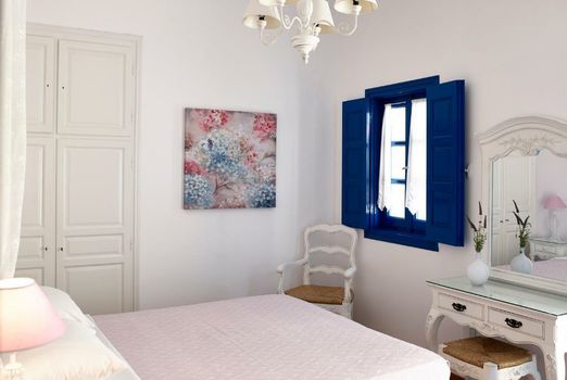 Folegandros Apartments