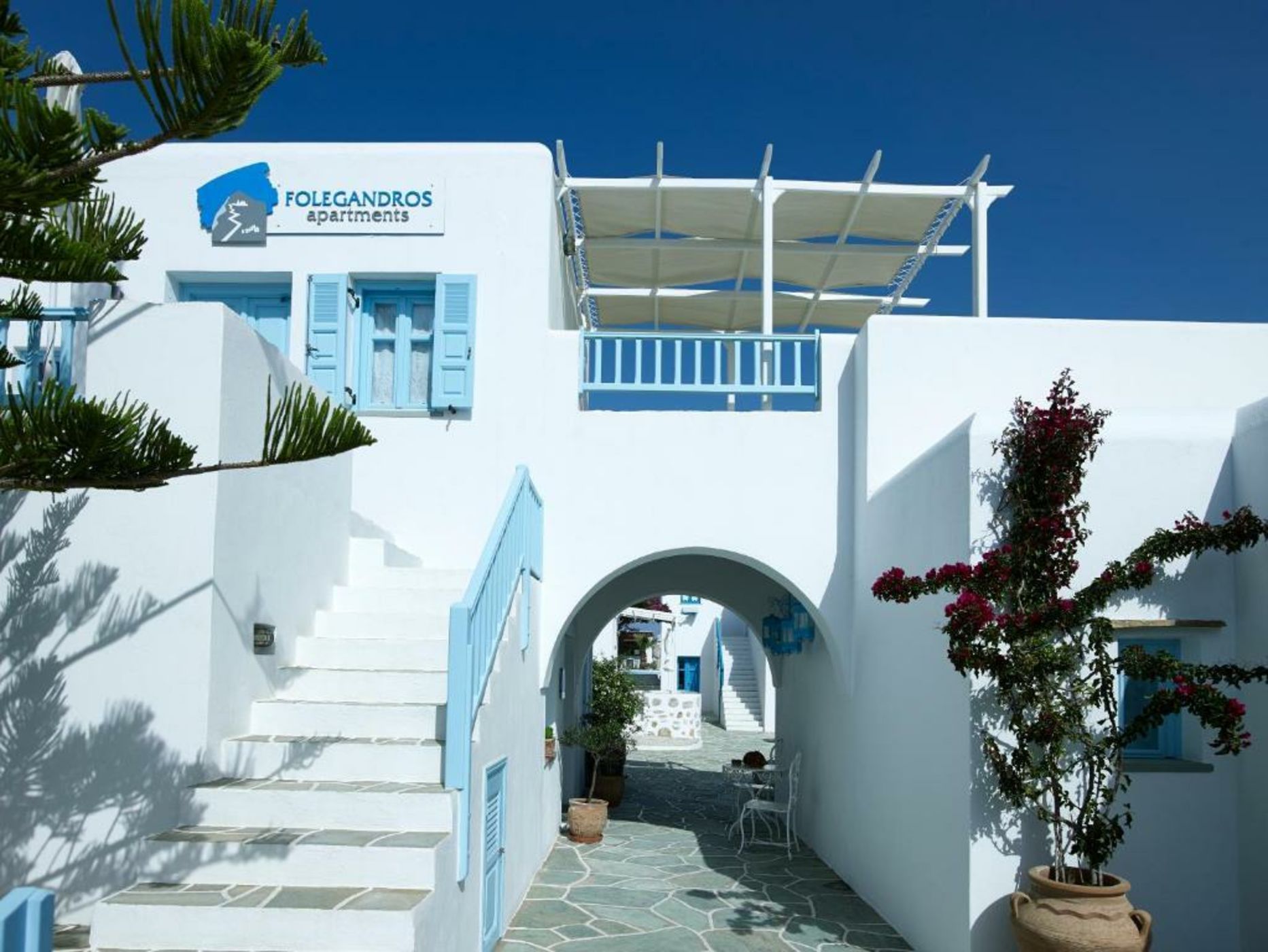 Folegandros Apartments