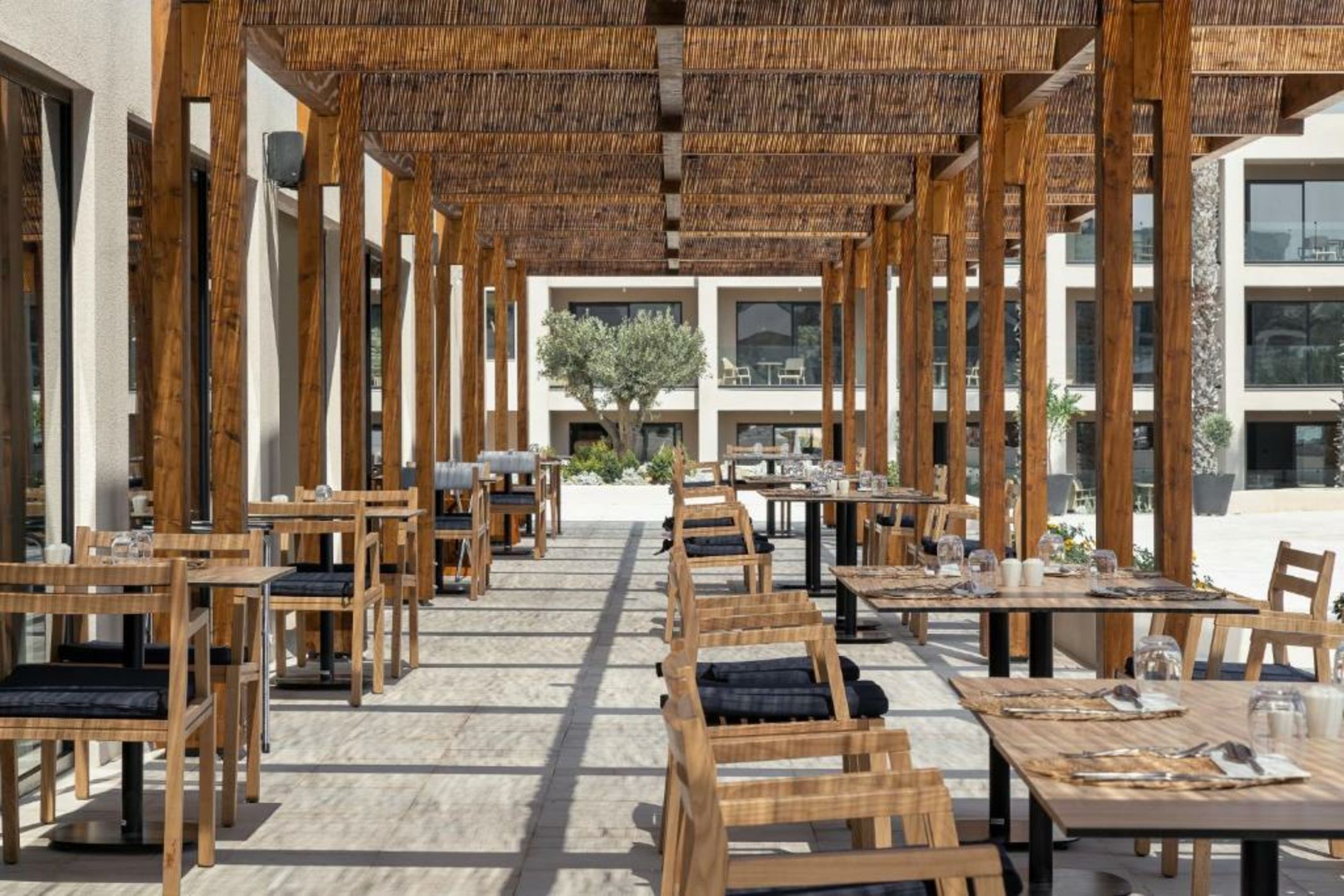 Helea Family Beach Resort