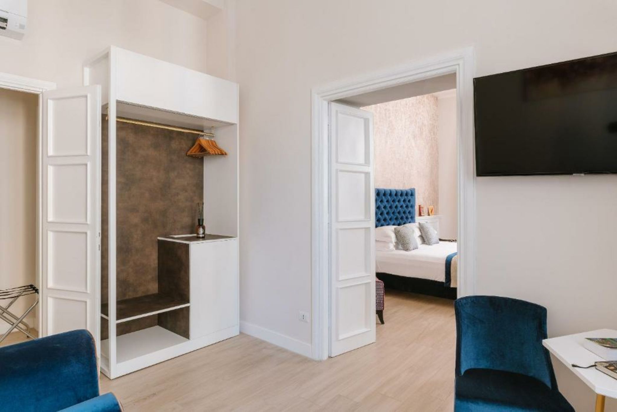 Rhea Silvia Luxury Navona