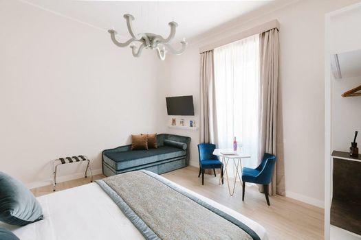 Rhea Silvia Luxury Navona