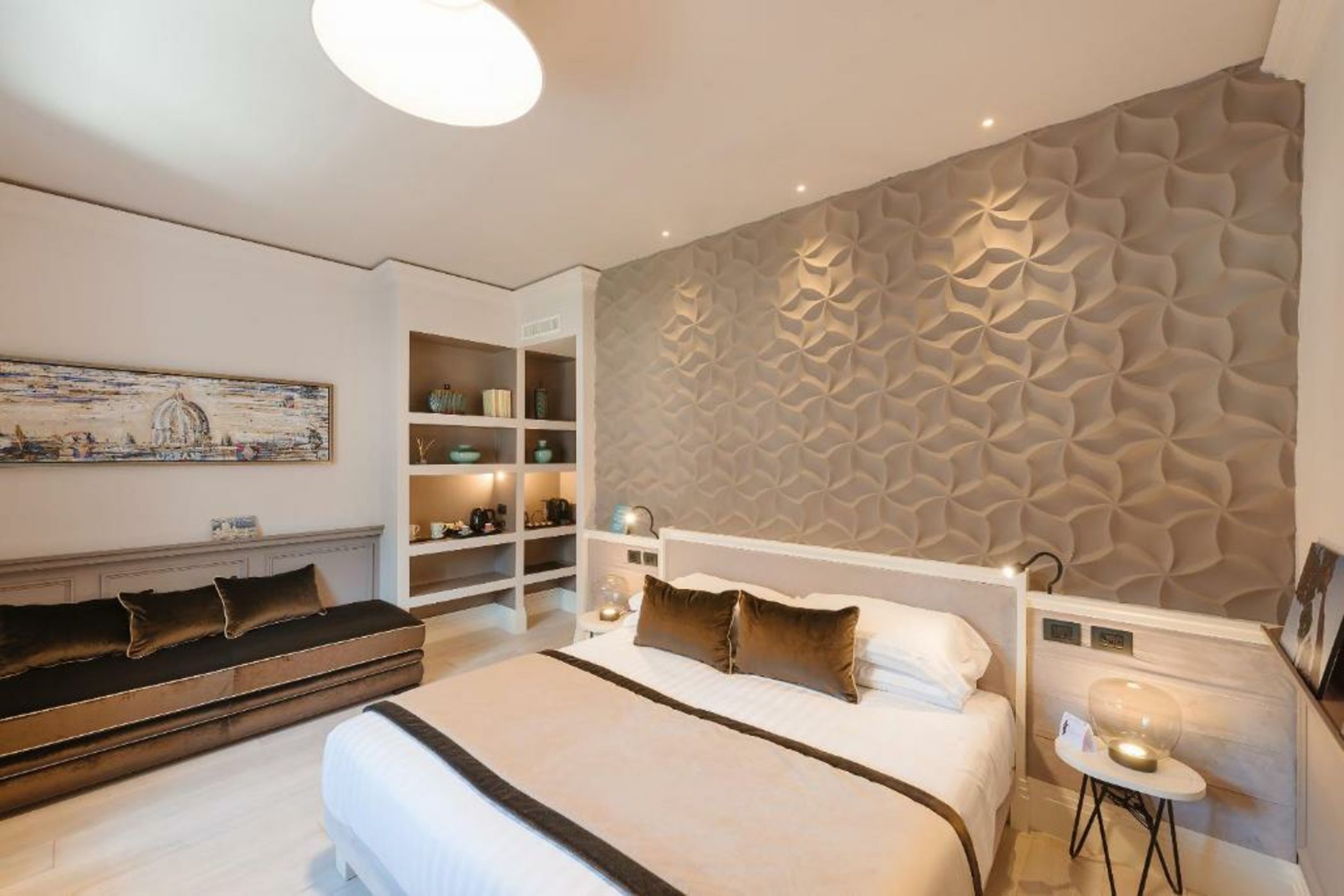 Rhea Silvia Luxury Navona