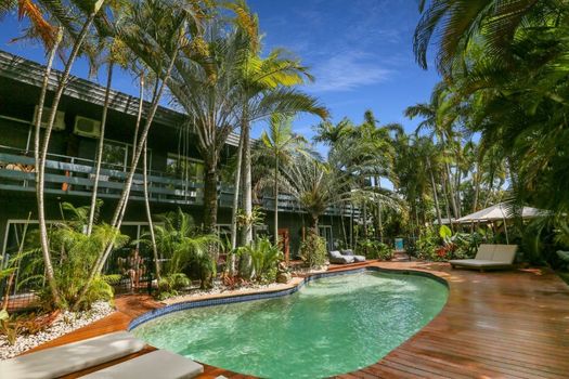 The Palms At Palm Cove