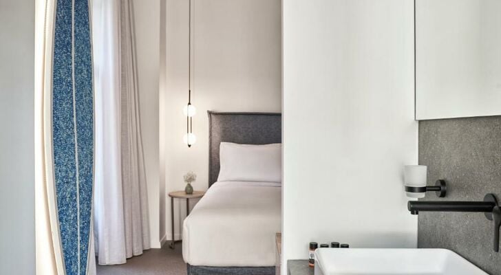 NLH MONASTIRAKI - Neighborhood Lifestyle Hotels