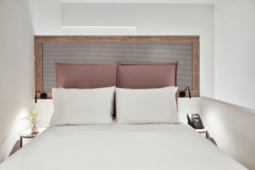 NLH MONASTIRAKI - Neighborhood Lifestyle Hotels