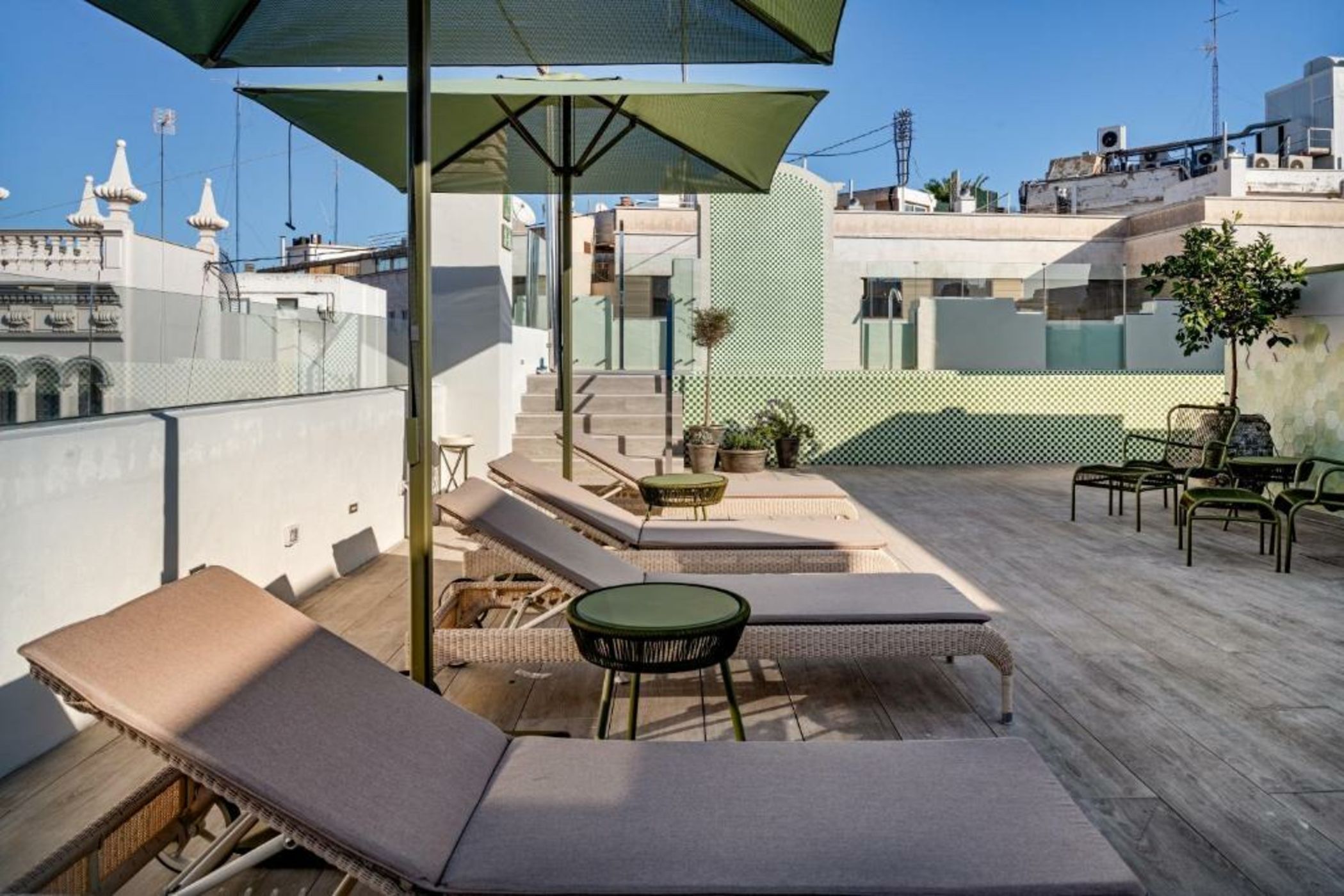 Palacio Santa Clara, Autograph Collection