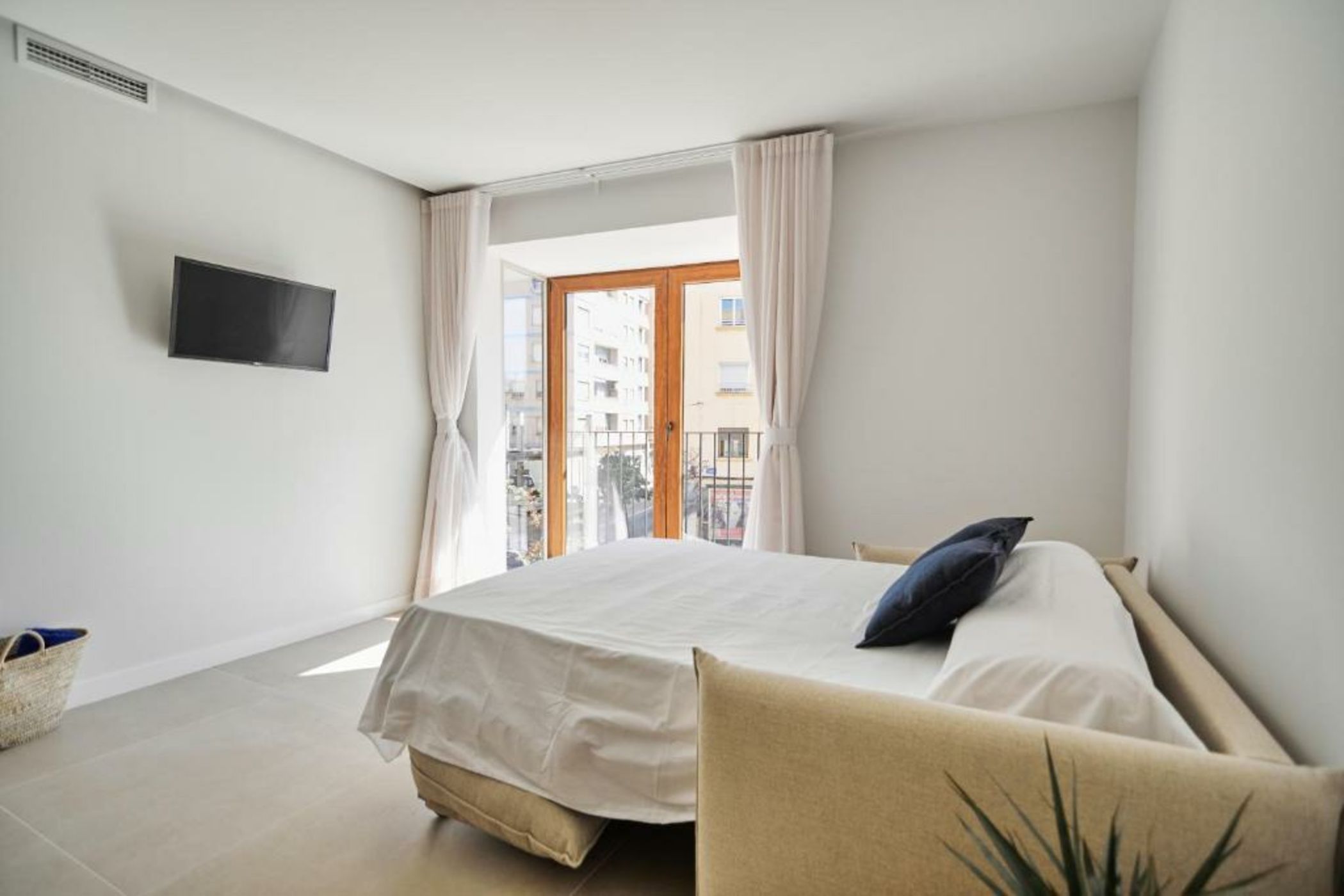 Slow Home Apartments