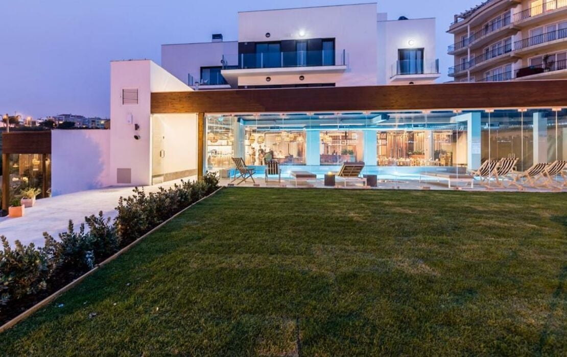 you-and-the-sea-a-design-boutique-hotel-ericeira-portugal