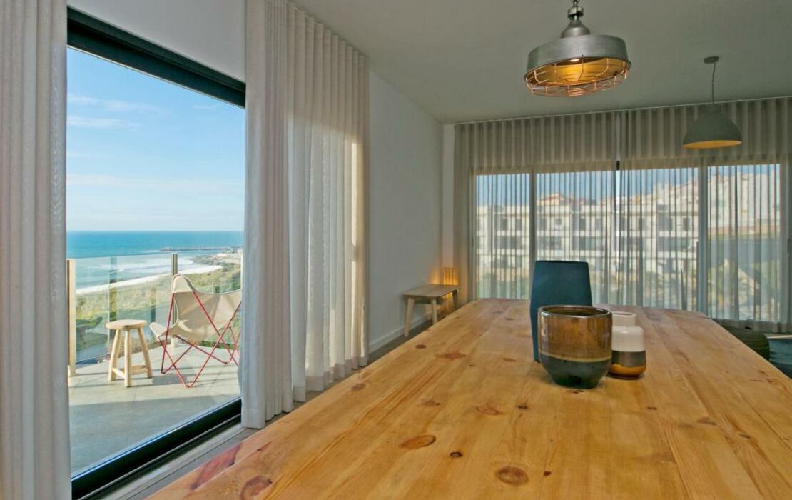 you-and-the-sea-a-design-boutique-hotel-ericeira-portugal