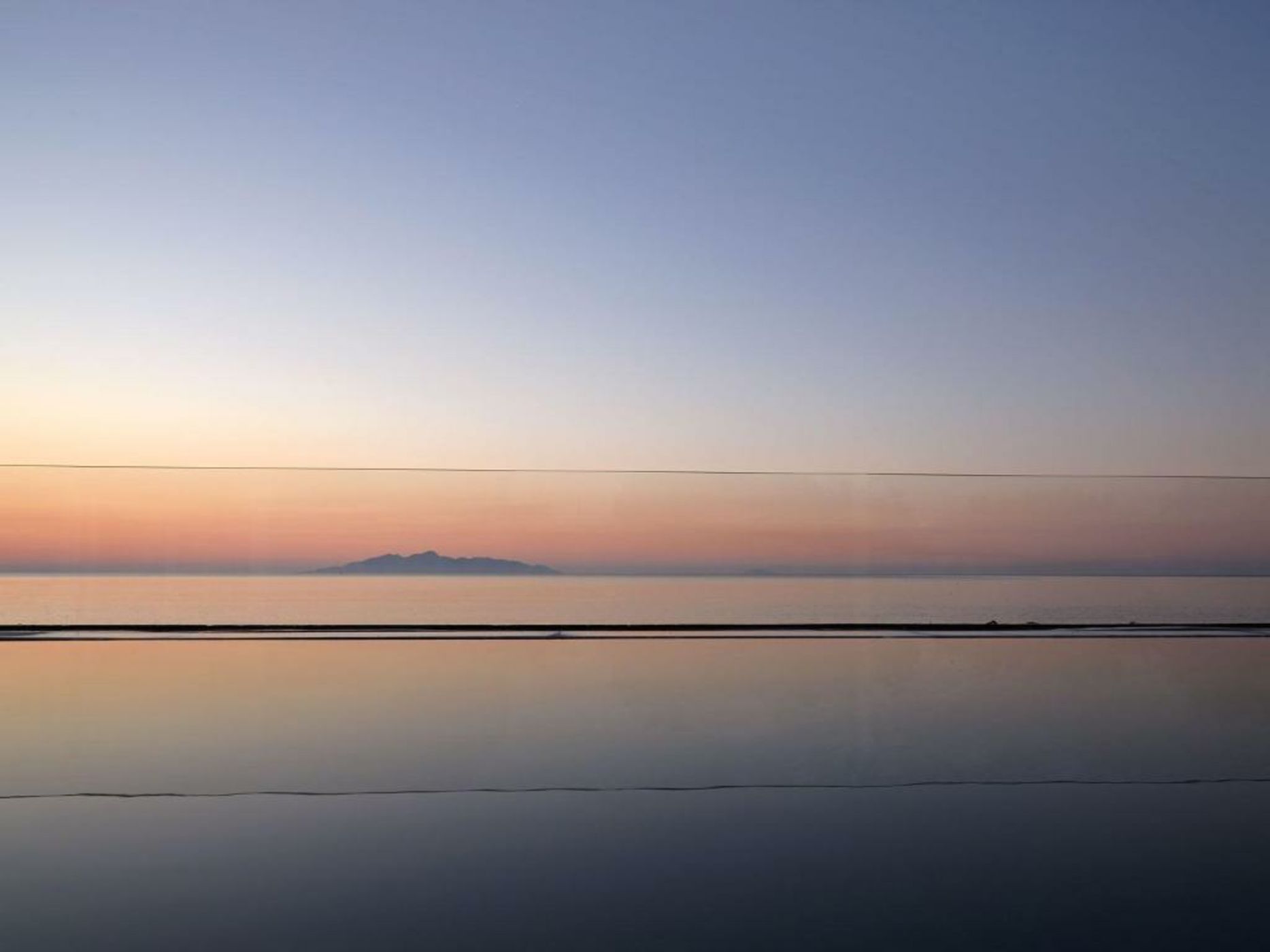 Incognito Beach Villa Santorini