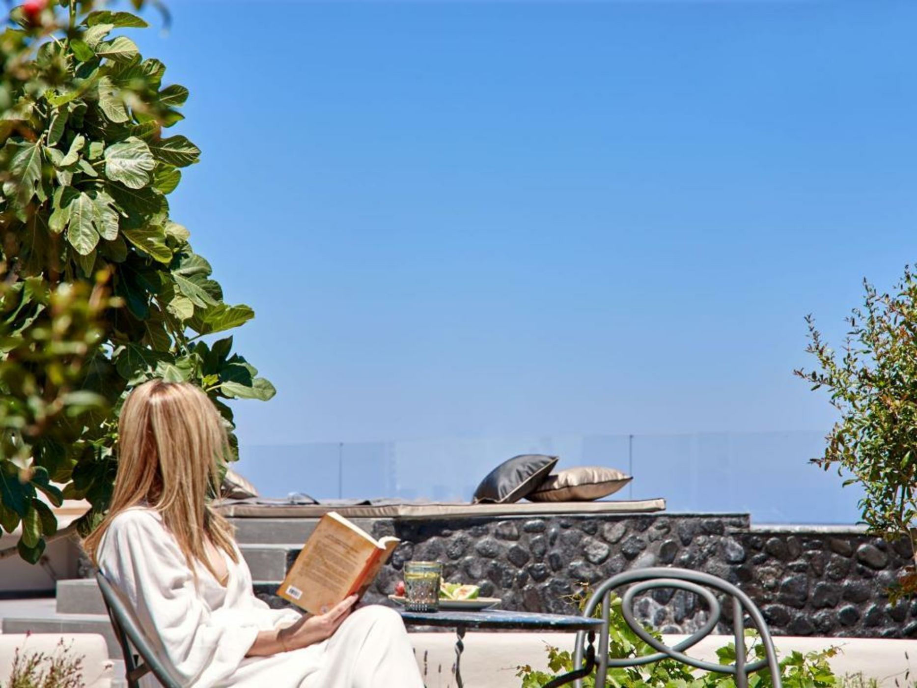 Incognito Beach Villa Santorini