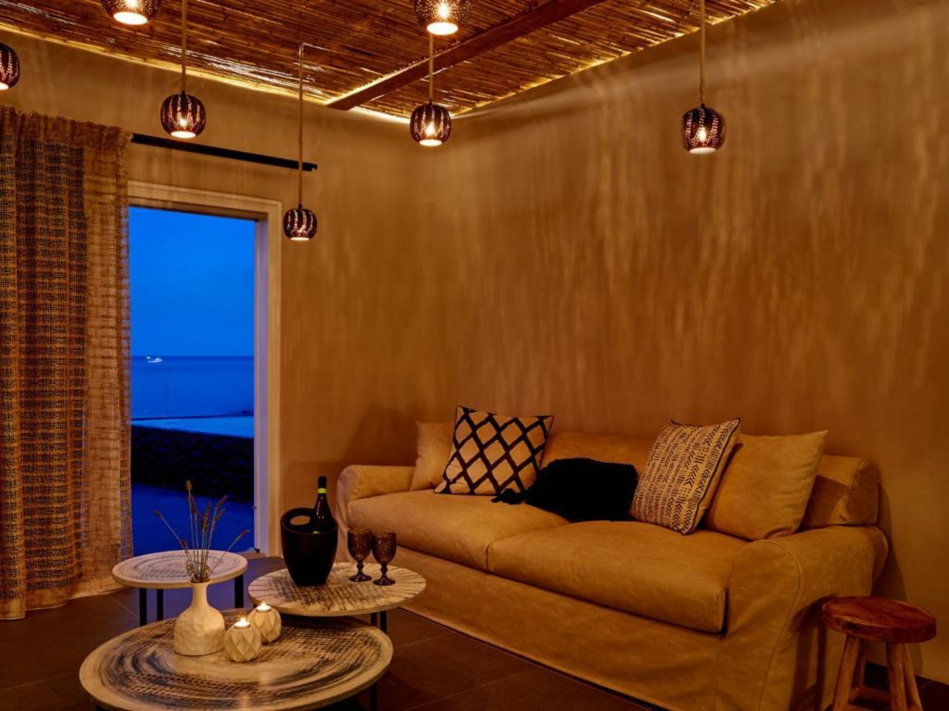 Incognito Beach Villa Santorini