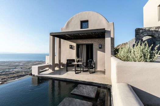 Nimbus Santorini