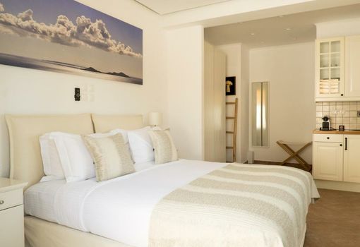 The Infinity 180 Luxury Suites