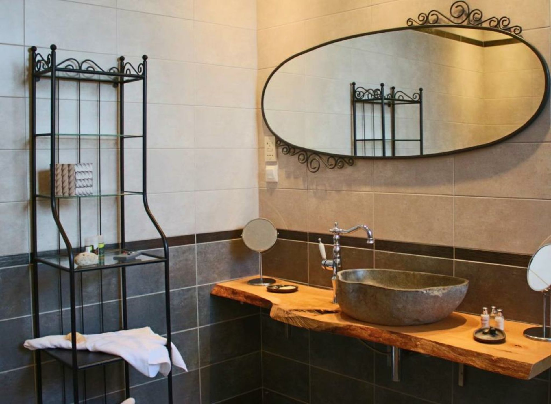 The Infinity 180 Luxury Suites