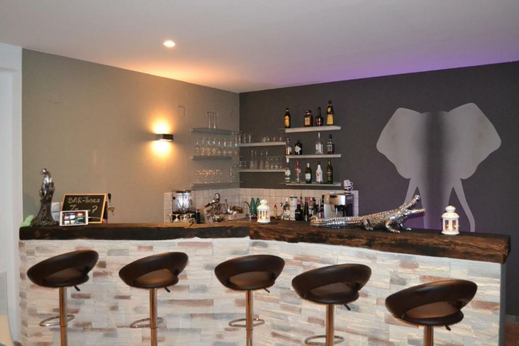 The Infinity 180 Luxury Suites