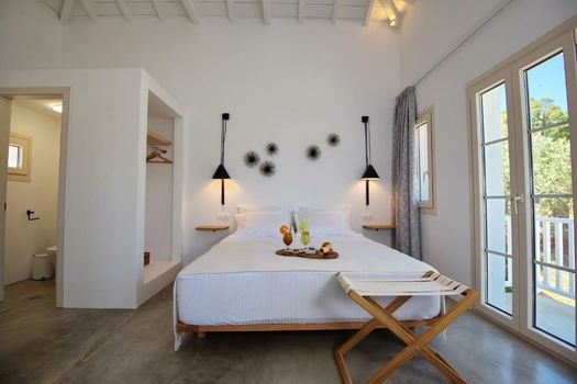 Eleon Suites new