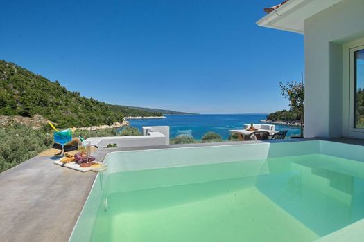 Eleon Suites new