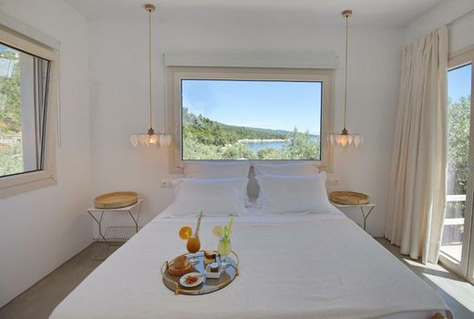 Eleon Suites new