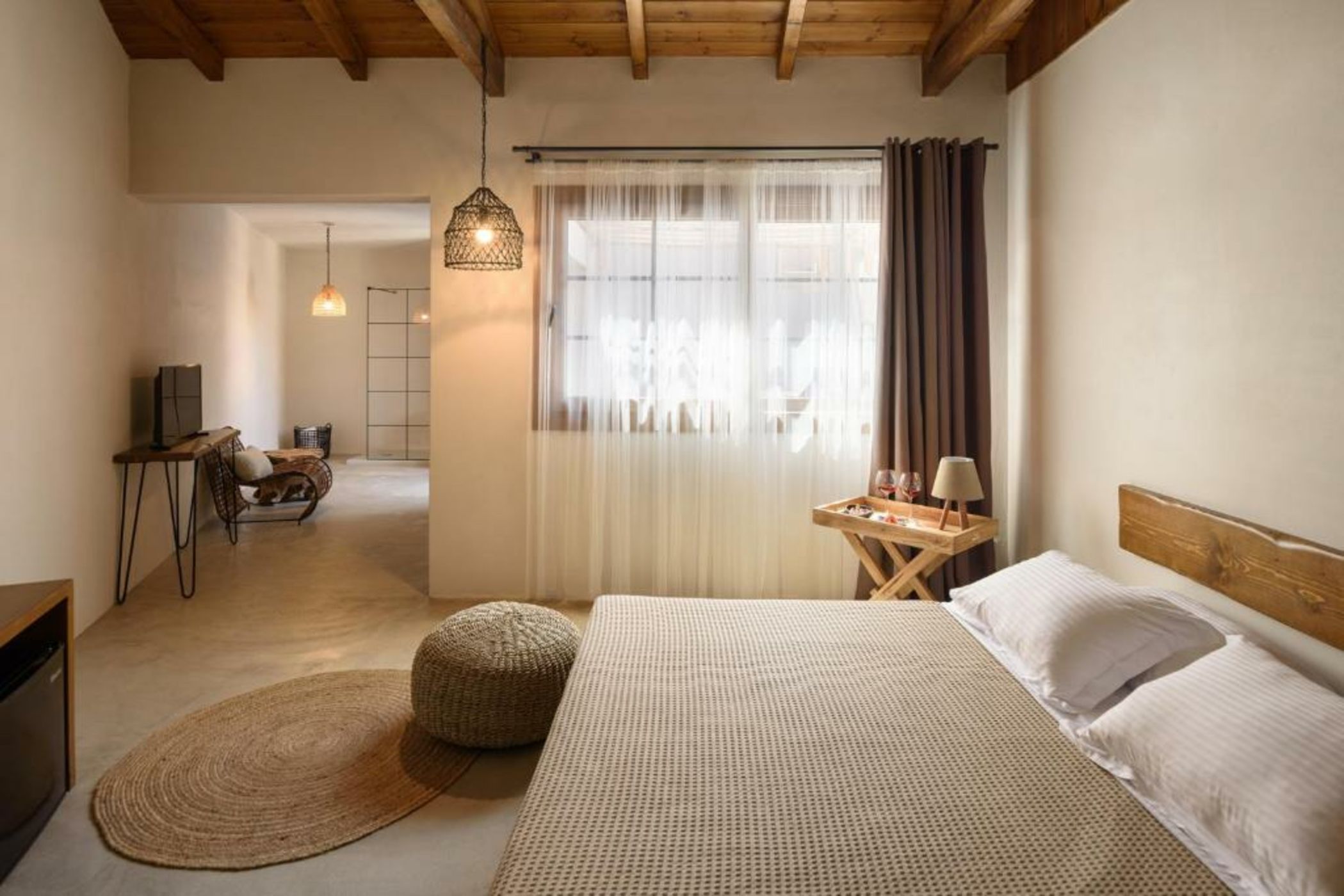 ALETRI new swim up HOTEL