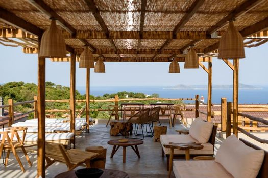 ALETRI new swim up HOTEL