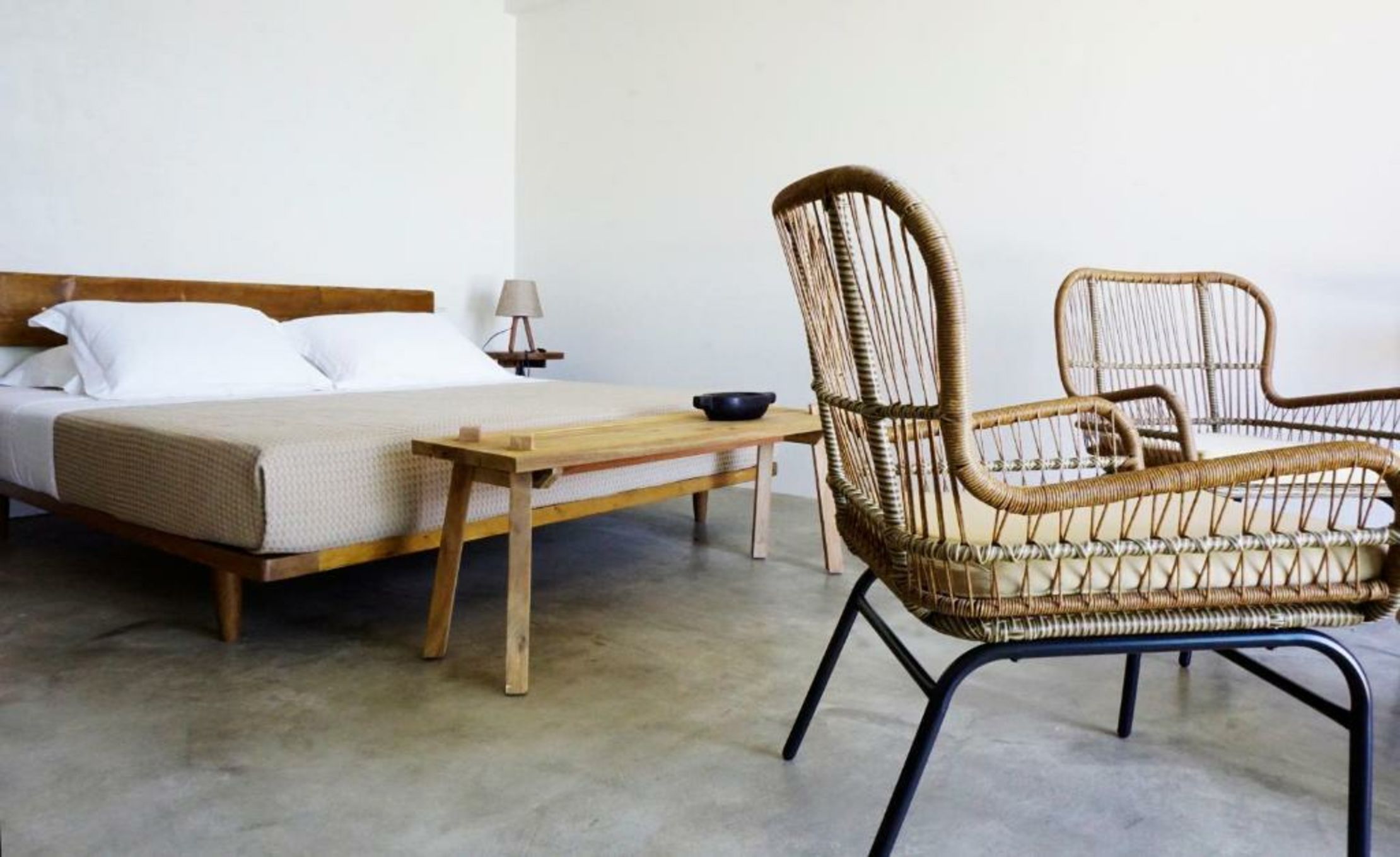 ALETRI new swim up HOTEL