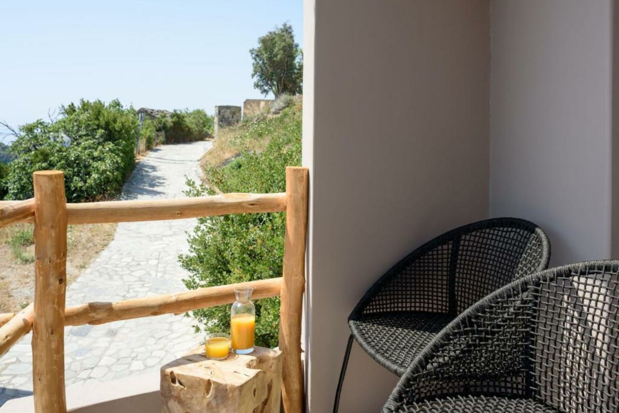 ALETRI new swim up HOTEL