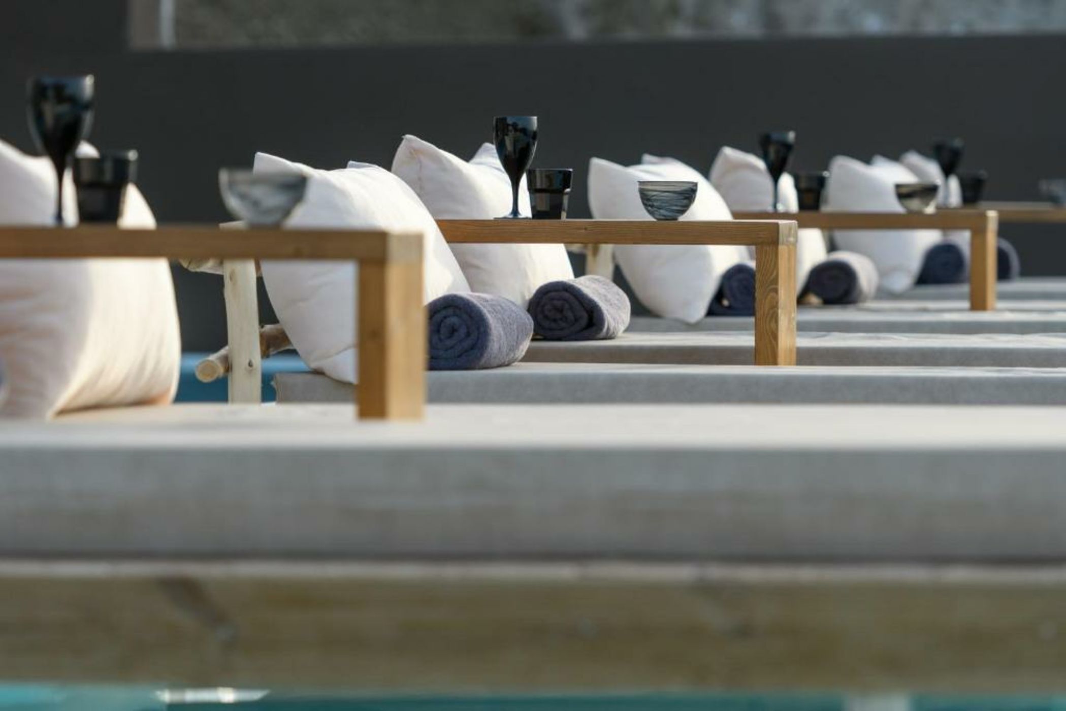 ALETRI new swim up HOTEL