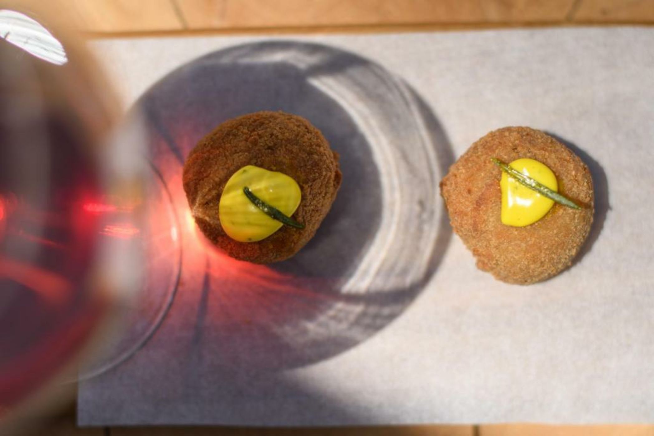 ALETRI new swim up HOTEL