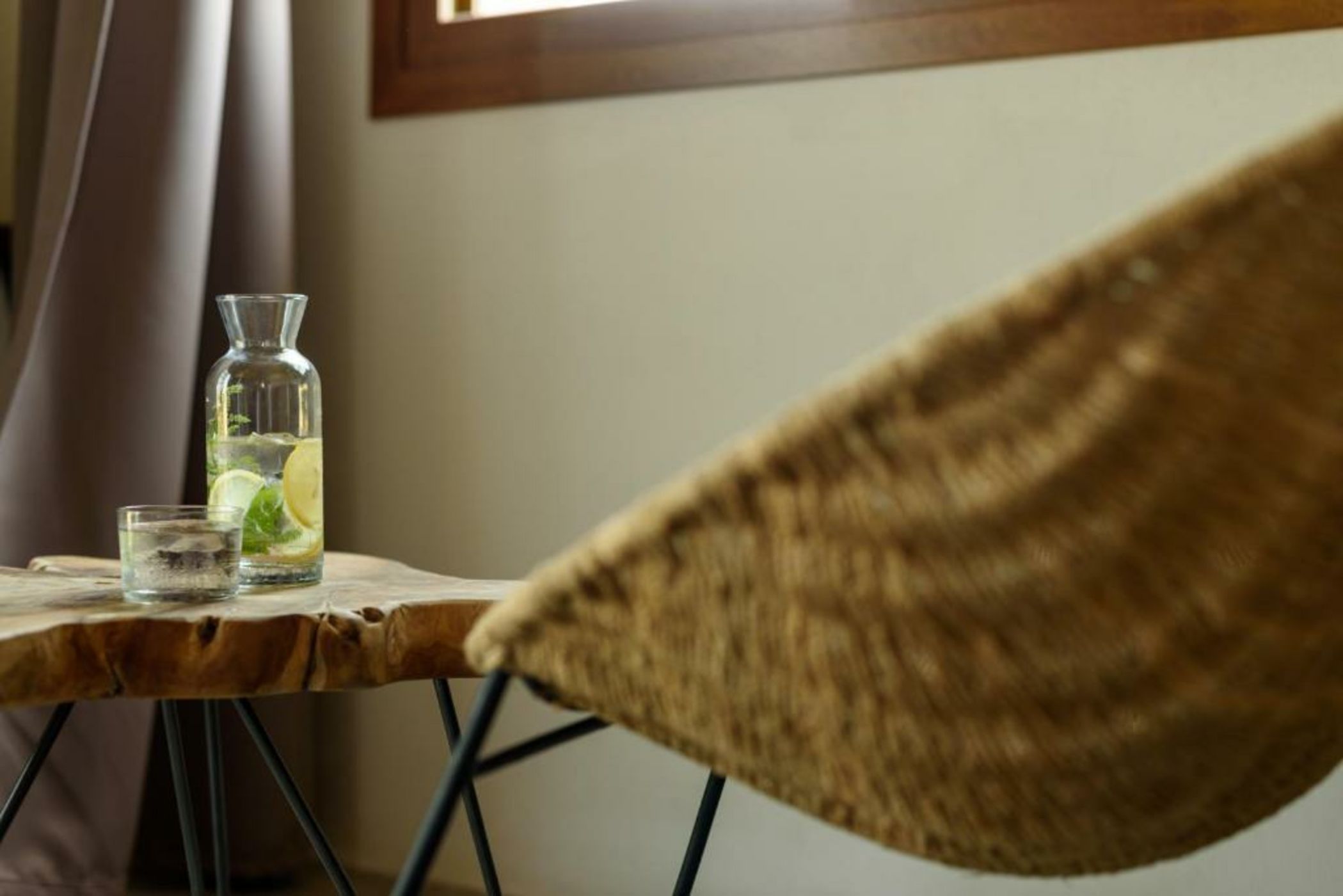 ALETRI new swim up HOTEL