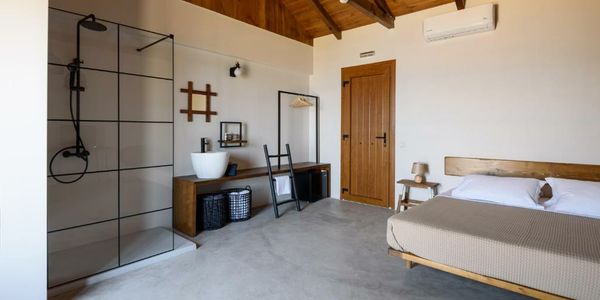 ALETRI new swim up HOTEL