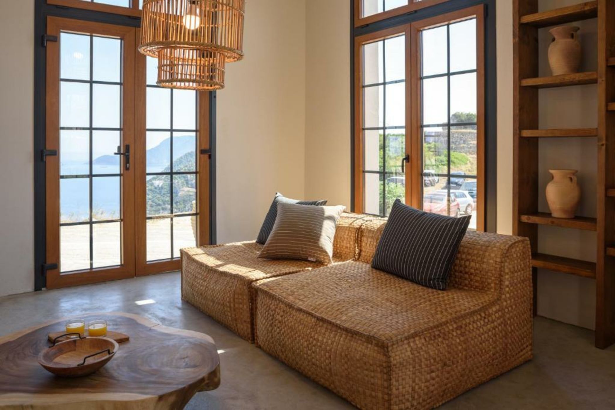 ALETRI new swim up HOTEL