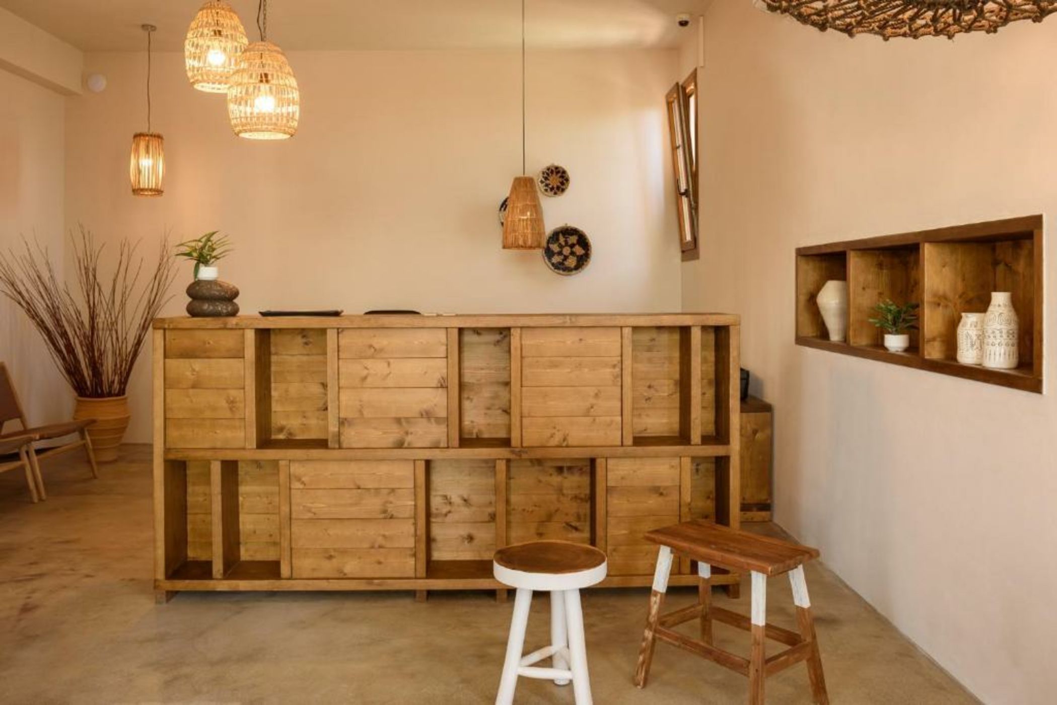 ALETRI new swim up HOTEL