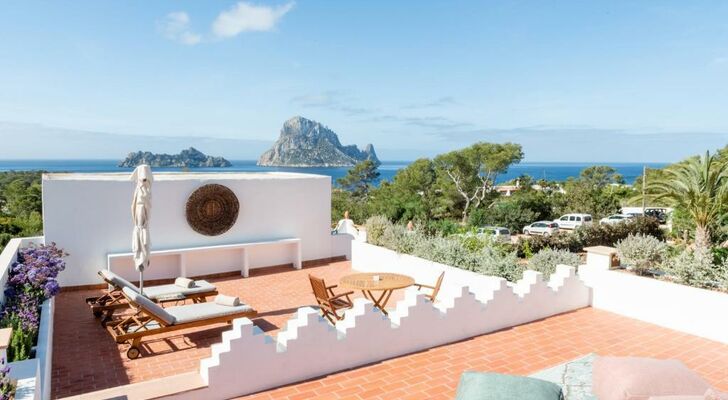 Petunia Ibiza - Adults Only