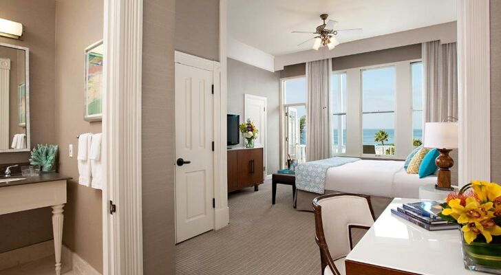 Hotel del Coronado, Curio Collection by Hilton