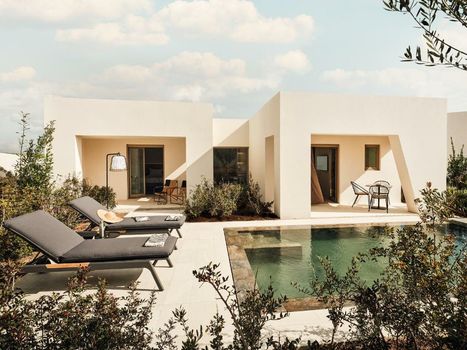 Noūs Santorini