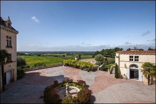 Château de La Rivière