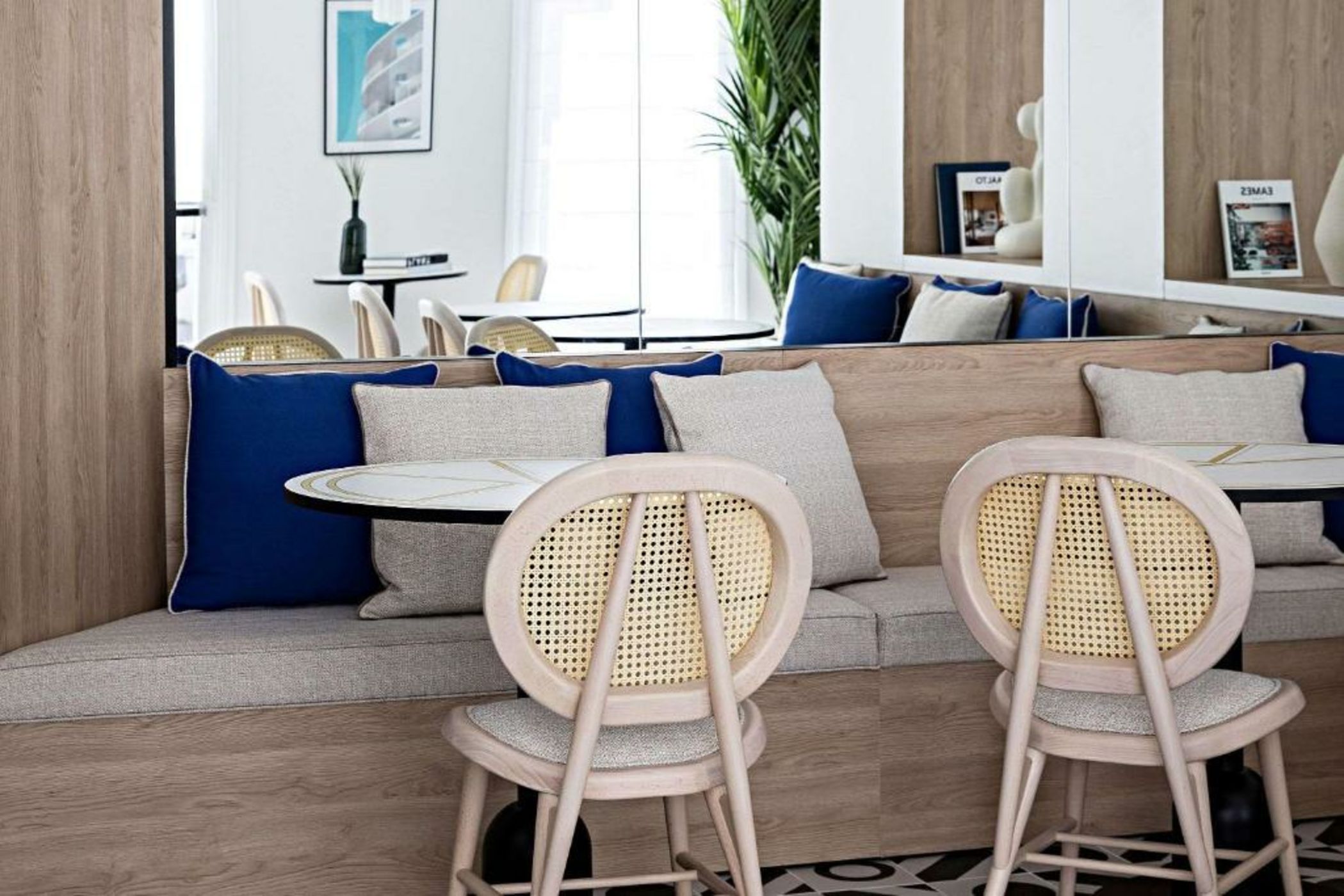 Le Riviera Collection, Signature Collection by Best Western