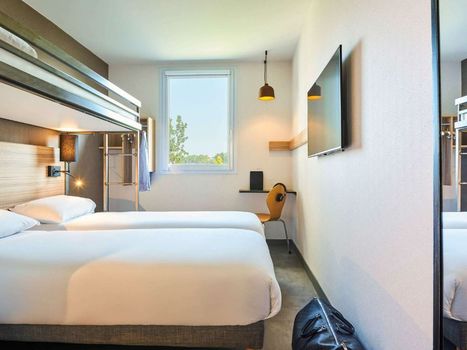 greet hotel Paris Nord 18è
