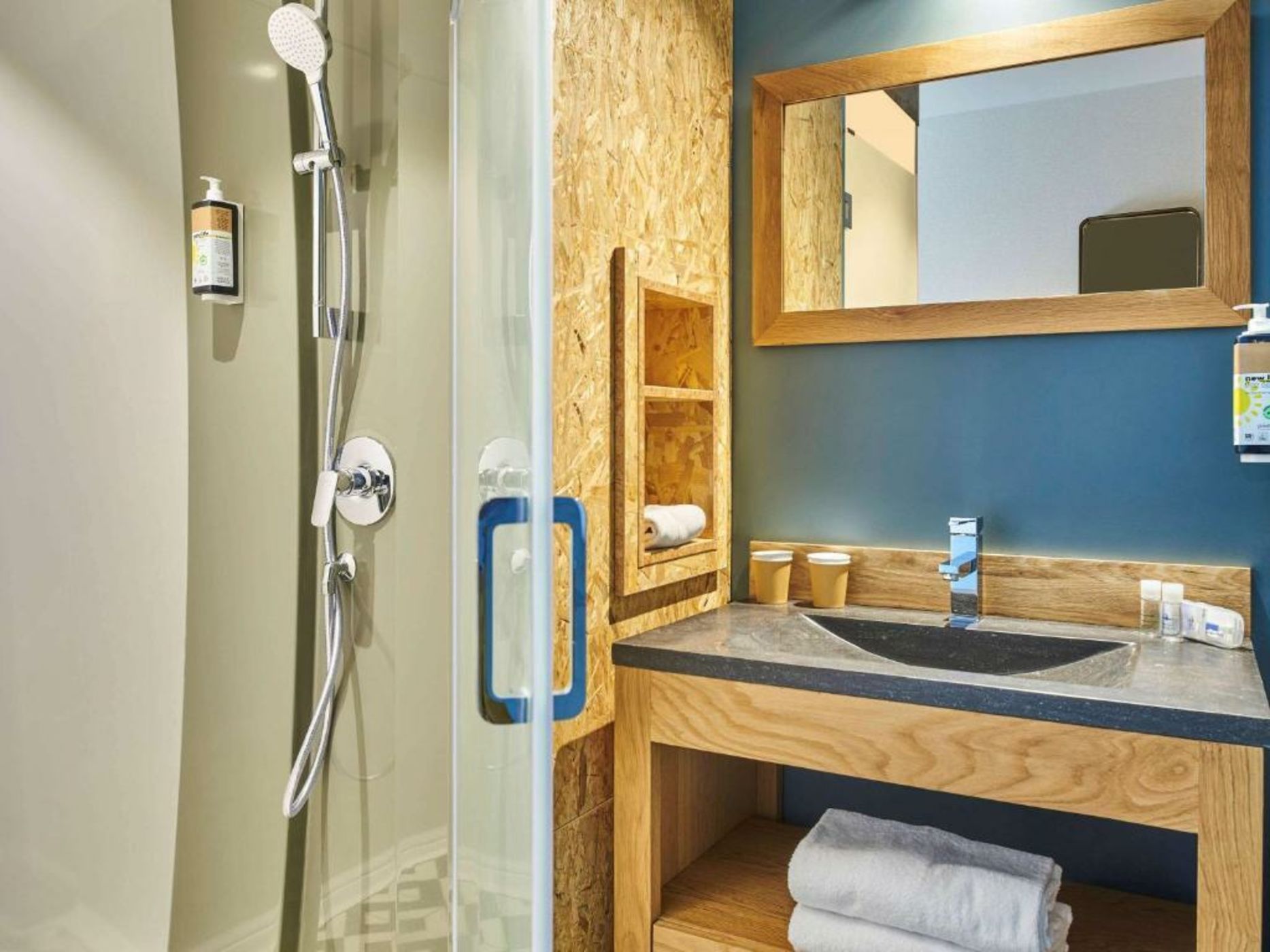 greet hotel Paris Nord 18è