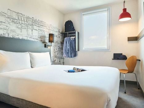 greet hotel Paris Nord 18è